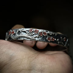 Plum Blossom Relief Bracelet